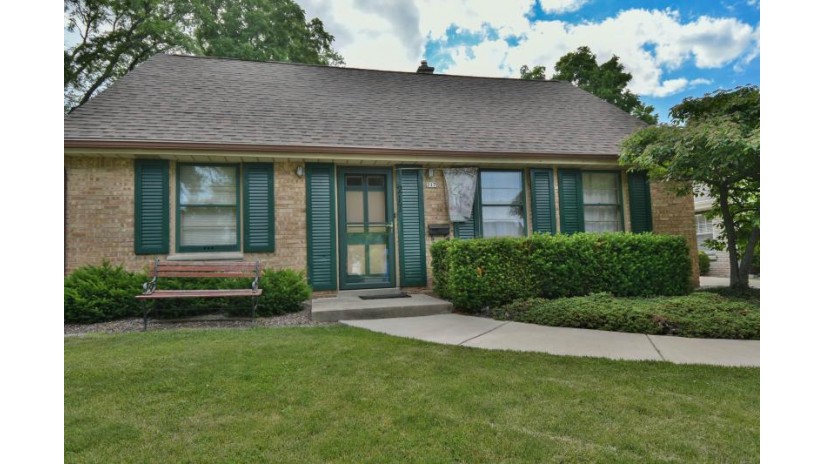 217 N 89th St Wauwatosa, WI 53226 by Redefined Realty Advisors LLC $269,900