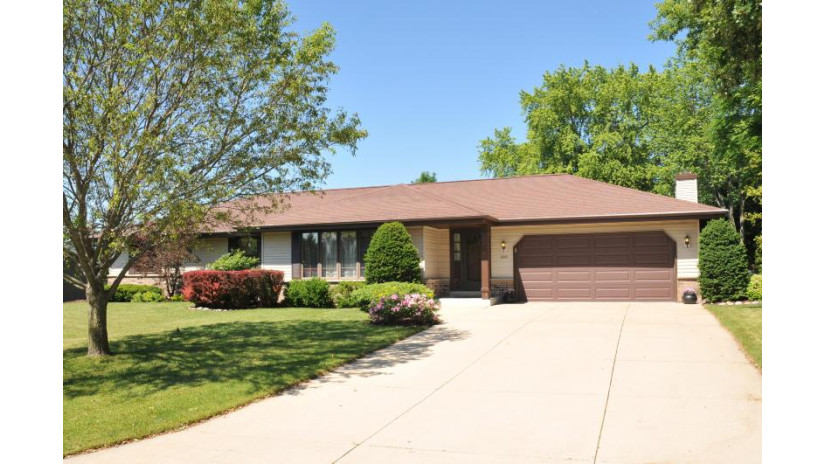 4055 S 97th St Greenfield, WI 53228 by Homestead Realty, Inc $339,900