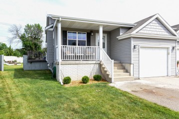 1240 Lombardi Way, Waukesha, WI 53186