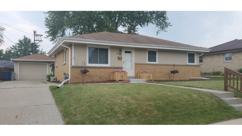 8117 W Wilbur Ave Milwaukee, WI 53220 by Shorewest Realtors $189,900