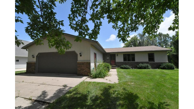 310 Carlyle Ct Brandon, WI 53919 by Emmer Real Estate Group $184,500