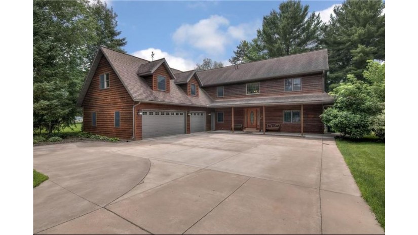 307 East Oak Street Cadott, WI 54727 by Cb Brenizer/Eau Claire $299,000