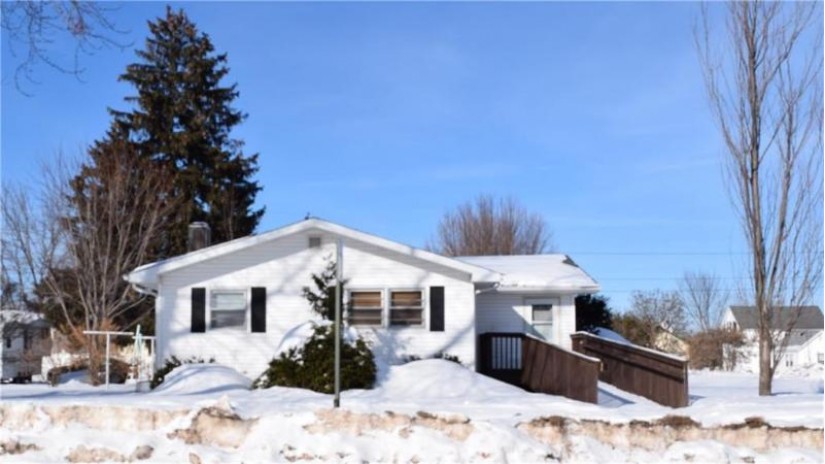 100 East 6th Street Ladysmith, WI 54848 by Cb Brenizer/Menomonie $80,900