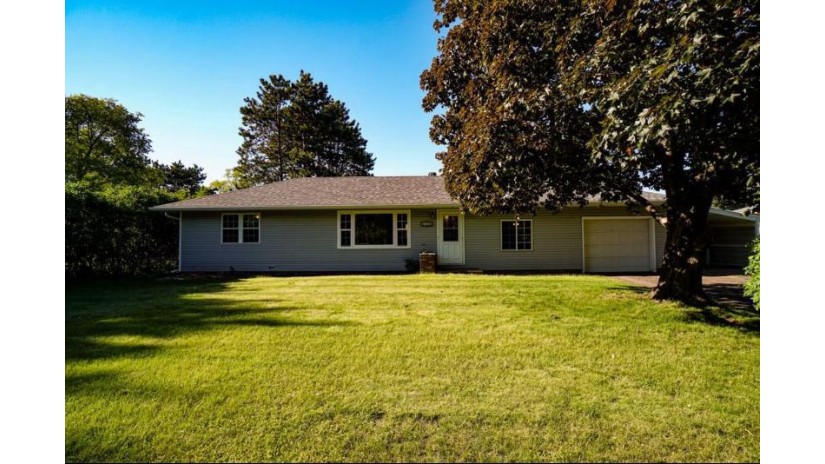 2426 Willis Avenue Eau Claire, WI 54703 by Woods & Water Realty Inc/Regional Office $182,000