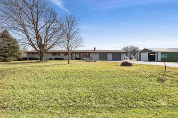 2279 E Montague Road, Byron, IL 61088