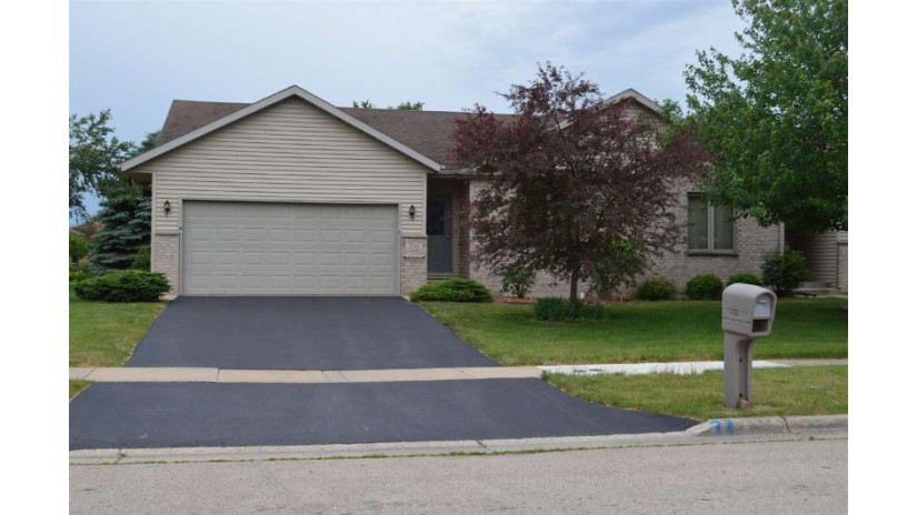 2716 Genna Street Belvidere, IL 61008 by Dickerson & Nieman $144,900