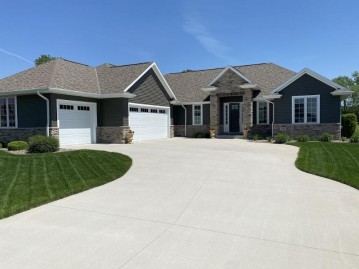 7790 Altmeyer Drive, Ledgeview, WI 54115-7777
