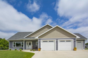 526 Jacob Drive, Denmark, WI 54208