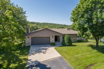 W4935 Sunset Lake Court, Sherwood, WI 54169