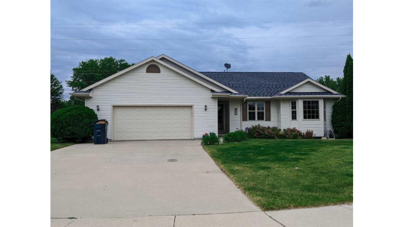 995 Whippoorwill Lane Fond Du Lac, WI 54935 by Roberts Homes And Real Estate $229,900