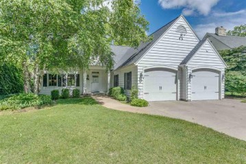 124 River Drive, Appleton, WI 54915