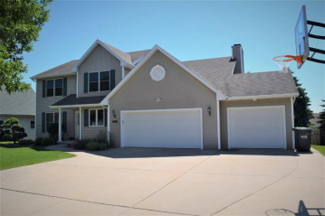 2823 Pennwood Circle, Allouez, WI 54301-2850