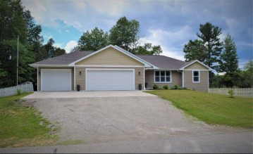 403 Kildeer Lane, Little Suamico, WI 54171