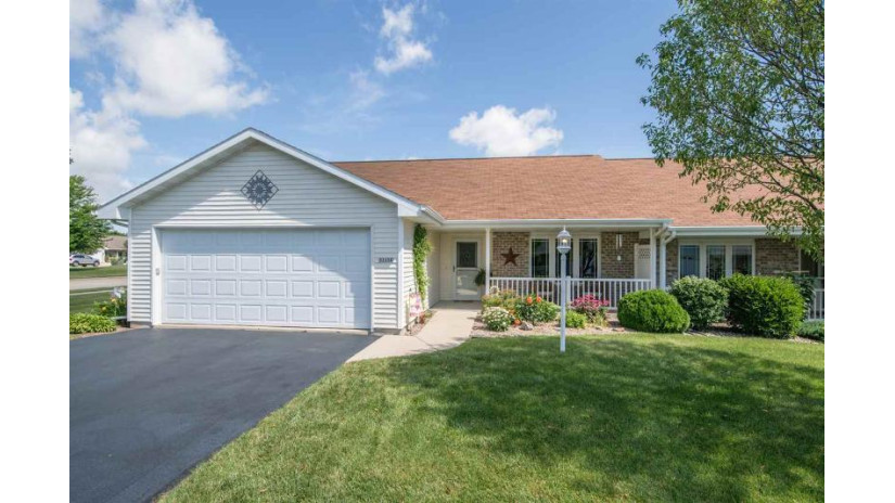 3115 White Tail Lane E Oshkosh, WI 54904 by First Weber, Realtors, Oshkosh $219,900