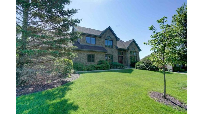 1721 Shady Point Dr Madison, WI 53593 by First Weber Inc $549,000