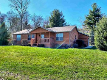 369 Deerfield Ct, Lake Delton, WI 53965