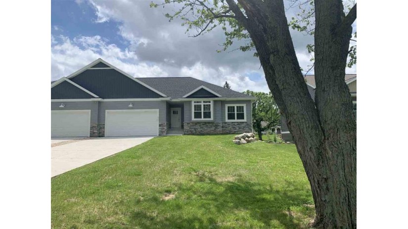 4557 Golf Dr Windsor, WI 53598 by Century 21 Affiliated $334,900