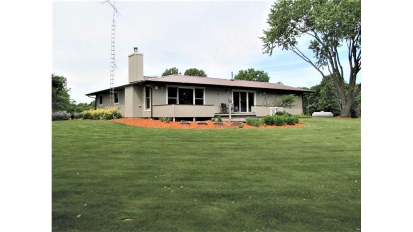 17501 County Road T Adrian, WI 54660 by First Choice Realty Of Tomah, Inc $279,900
