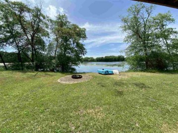 701 Hog Island Rd, New Lisbon, WI 53950