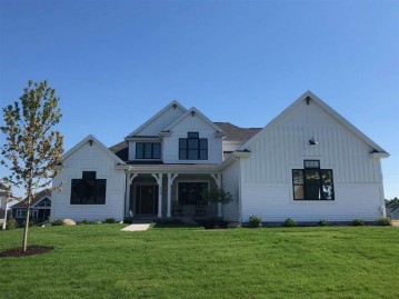 5789 Derby Downs Dr, Westport, WI 53597