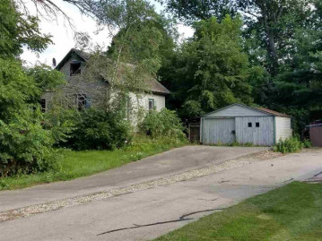 240 W Rio St, Rio, WI 53960