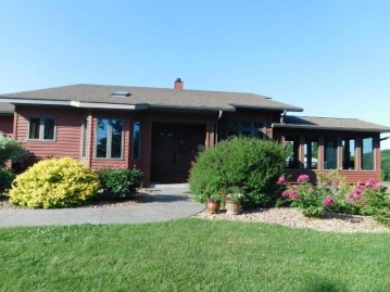 2615 Dairyland Rd, Menomonie, WI 54751