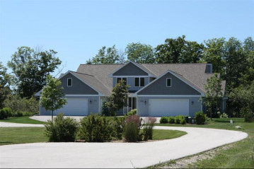 4593 Winged Foot Ct 109, Egg Harbor, WI 54209