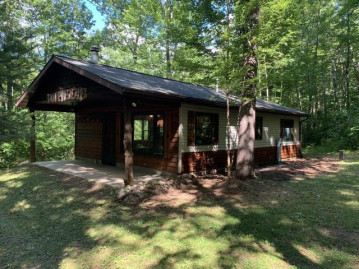 8601 Fawn Lake Rd, Lake Tomahawk, WI 54539