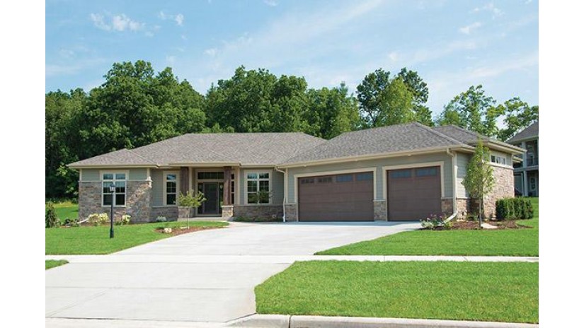 N75W23984 Overland Rd Sussex, WI 53089 by First Weber Inc- Mequon $675,000