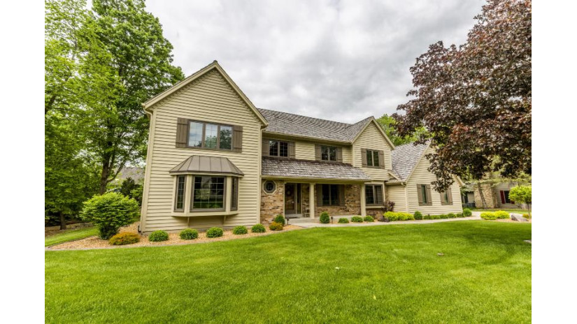 20770 Bartlett Ct Brookfield, WI 53045 by First Weber Inc - Brookfield $667,888