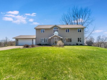 4290 Easter Rd, Shelby, WI 54601