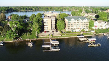 326 N Lake Rd 3B, Oconomowoc, WI 53066-2802