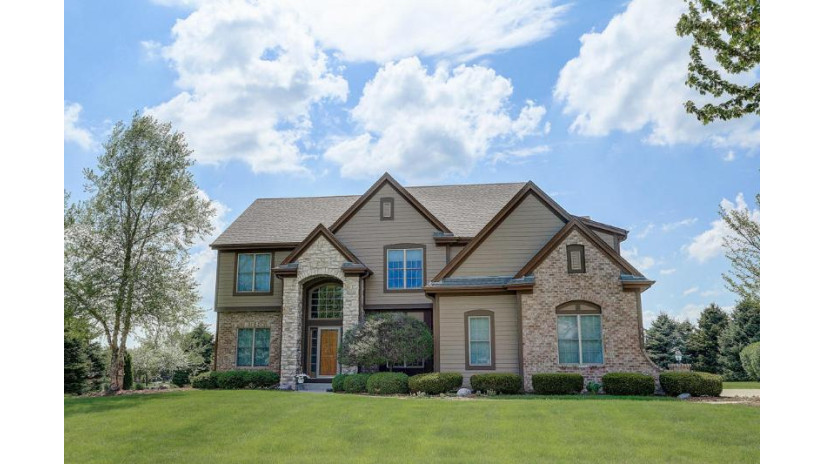 361 Sunshine Dr Hartland, WI 53029 by First Weber Inc - Brookfield $639,900