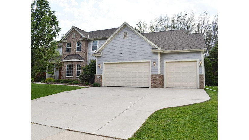 1351 Bobolink Ave Grafton, WI 53024 by Milwaukee Executive Realty, LLC $509,900