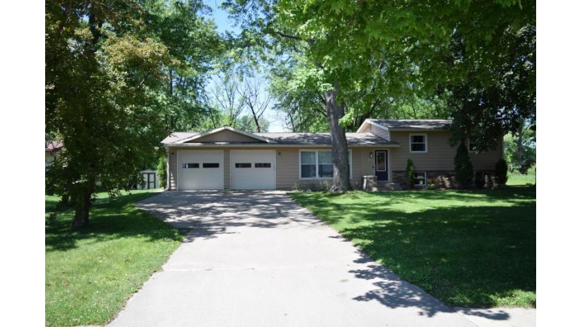 907 Butts Ave Tomah, WI 54660 by Bluffside Real Estate, LLC $259,000