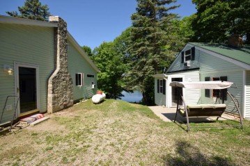 N672 Lake Bernice Dr N676, Ashford, WI 53010-2546