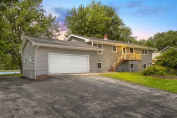 2546 7th St S, La Crosse, WI 54601