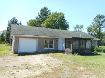 E28050 Pond Rd, Fairchild, WI 54741