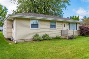 227 W Center Ave, Cedar Grove, WI 53013-1333