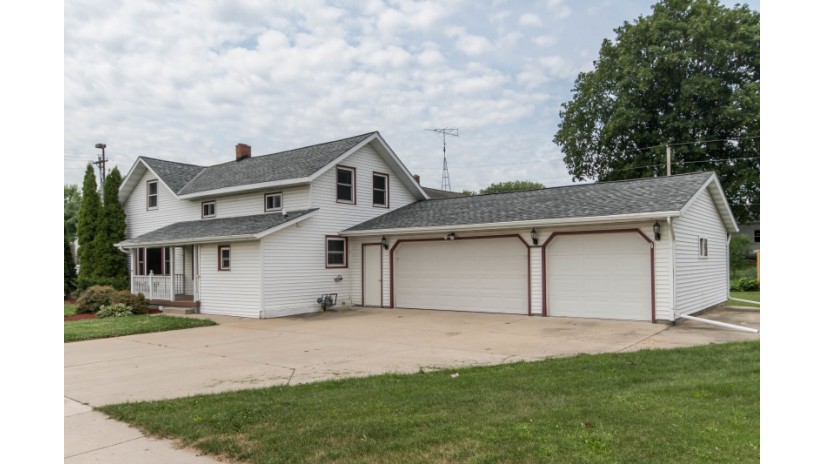 141 S Ridge St Hustisford, WI 53034 by Shorewest Realtors $179,900