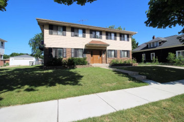 2850 S 60th St, Milwaukee, WI 53219-3160