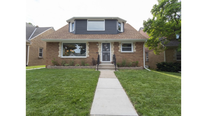 3169 N Dousman St Milwaukee, WI 53212 by Shorewest Realtors $289,900