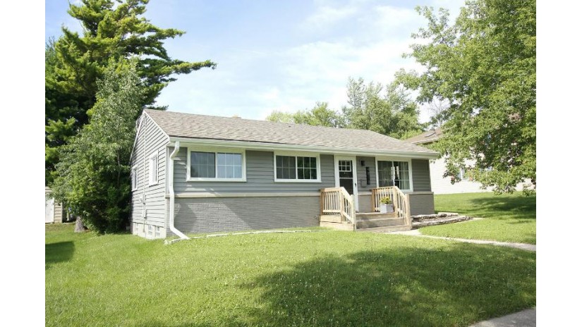 4818 W Van Beck Ave Milwaukee, WI 53220 by Riverwest Realty Milwaukee $220,000