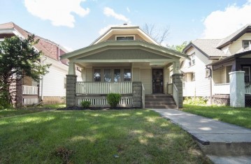 3857 N 26th St, Milwaukee, WI 53206-1404