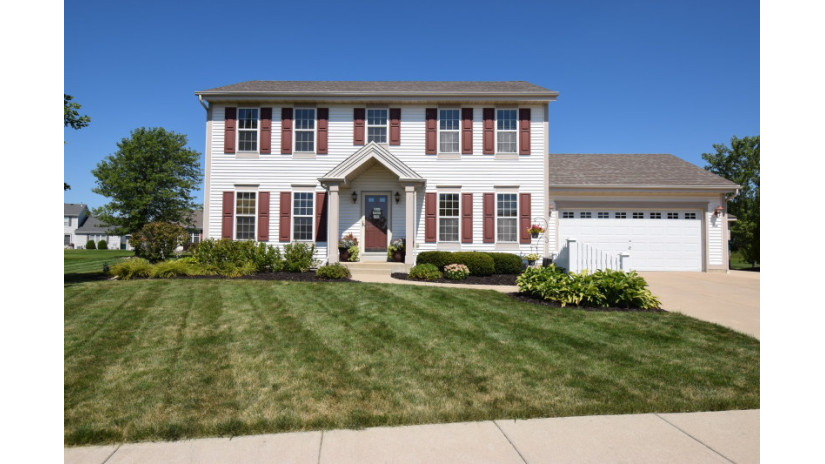 902 N Susan Ct Elkhorn, WI 53121 by Shorewest Realtors $289,900