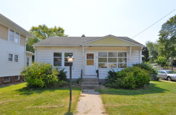 2321 Spring St, Racine, WI 53405-1840