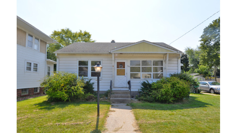 2321 Spring St Racine, WI 53405 by Shorewest Realtors $70,000