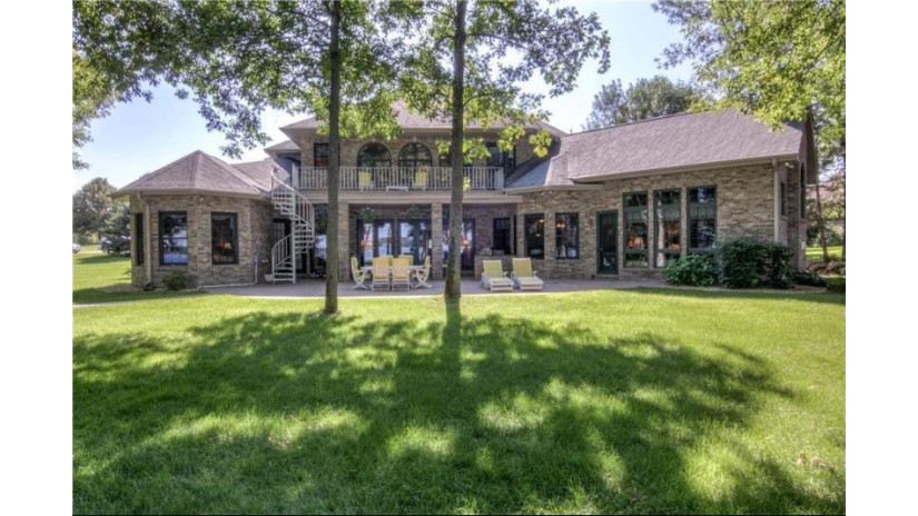 9057 165th Street Chippewa Falls, WI 54729 by Woods & Water Realty Inc/Regional Office $1,099,000