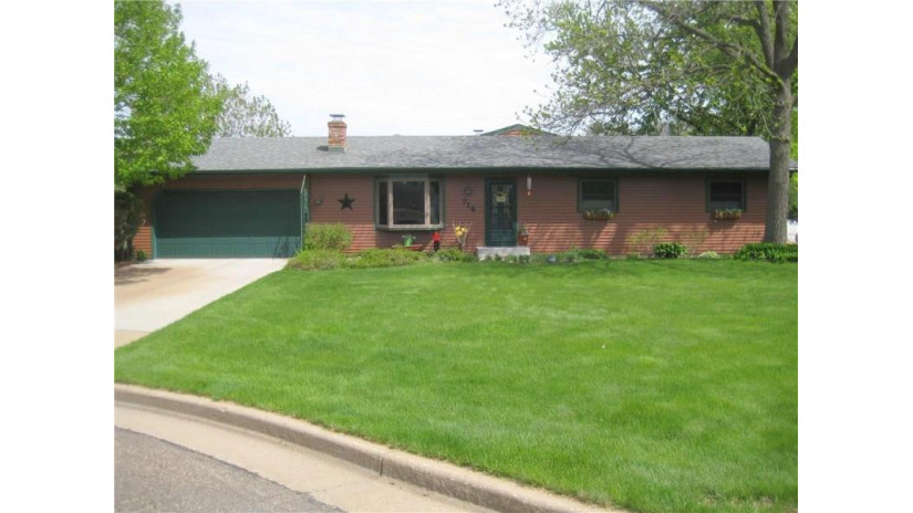 714 Buffington Court Eau Claire, WI 54703 by Donnellan Real Estate $212,900