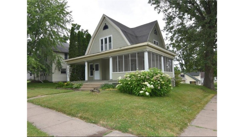 37 East Lasalle Barron, WI 54812 by Real Estate Solutions $137,800